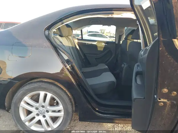 3VW2B7AJ7JM248809 2018 VOLKSWAGEN JETTA - Image 8