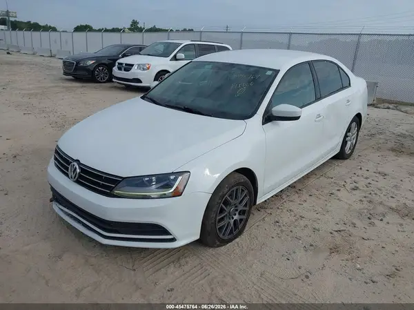 3VW2B7AJ7JM254500 2018 VOLKSWAGEN JETTA - Image 2
