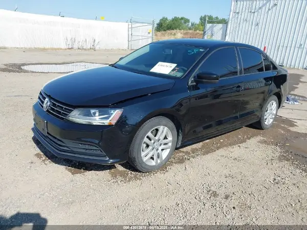 3VW2B7AJ7JM262516 2018 VOLKSWAGEN JETTA - Image 2