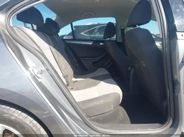 3VW2B7AJ8HM201783 2017 VOLKSWAGEN JETTA - Image 8
