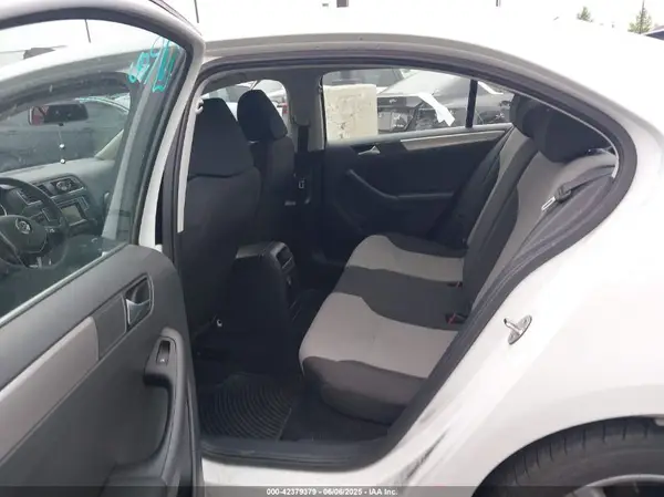 3VW2B7AJ8HM203808 2017 VOLKSWAGEN JETTA - Image 8