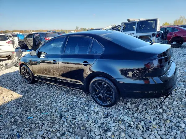 3VW2B7AJ8HM205378 2017 VOLKSWAGEN JETTA - Image 2