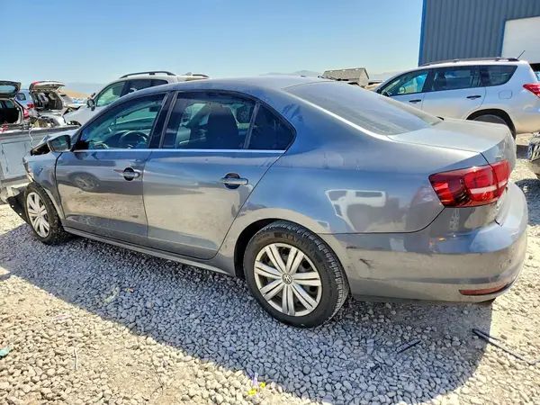 3VW2B7AJ8HM216378 2017 VOLKSWAGEN JETTA - Image 2