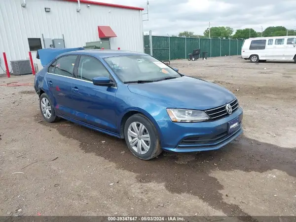 3VW2B7AJ8HM218695 2017 VOLKSWAGEN JETTA - Image 1