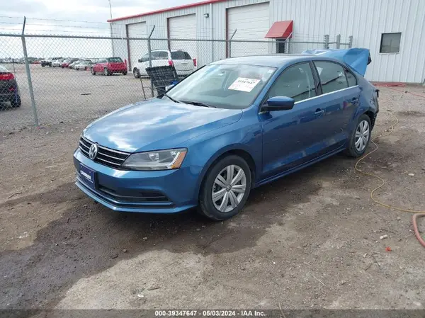 3VW2B7AJ8HM218695 2017 VOLKSWAGEN JETTA - Image 2