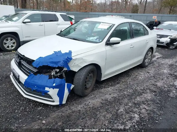 3VW2B7AJ8HM224240 2017 VOLKSWAGEN JETTA - Image 2