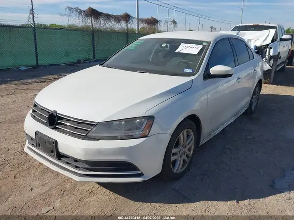 3VW2B7AJ8HM228899 2017 VOLKSWAGEN JETTA - Image 2
