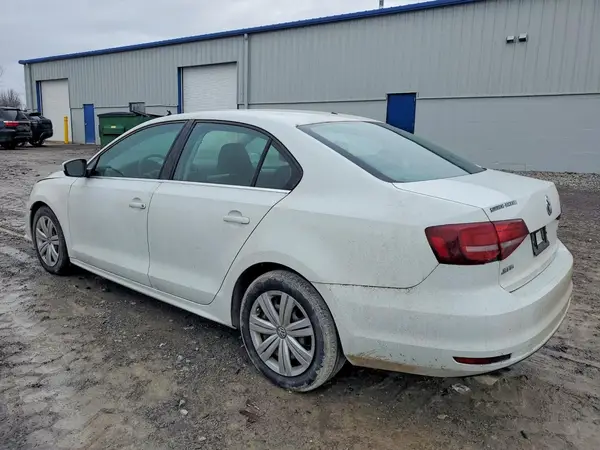 3VW2B7AJ8HM235402 2017 VOLKSWAGEN JETTA - Image 2