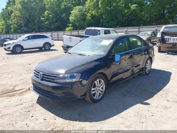 3VW2B7AJ8HM239272 2017 VOLKSWAGEN JETTA - Image 2