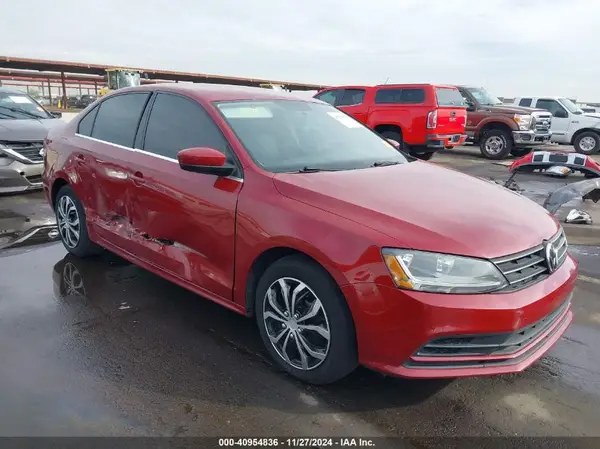 3VW2B7AJ8HM246237 2017 VOLKSWAGEN JETTA - Image 1