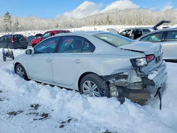 3VW2B7AJ8HM249381 2017 VOLKSWAGEN JETTA - Image 2