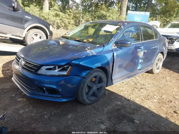 3VW2B7AJ8HM258307 2017 VOLKSWAGEN JETTA - Image 2