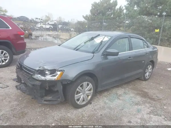 3VW2B7AJ8HM258968 2017 VOLKSWAGEN JETTA - Image 2