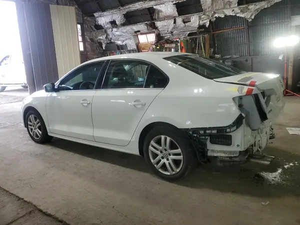 3VW2B7AJ8HM278105 2017 VOLKSWAGEN JETTA - Image 2