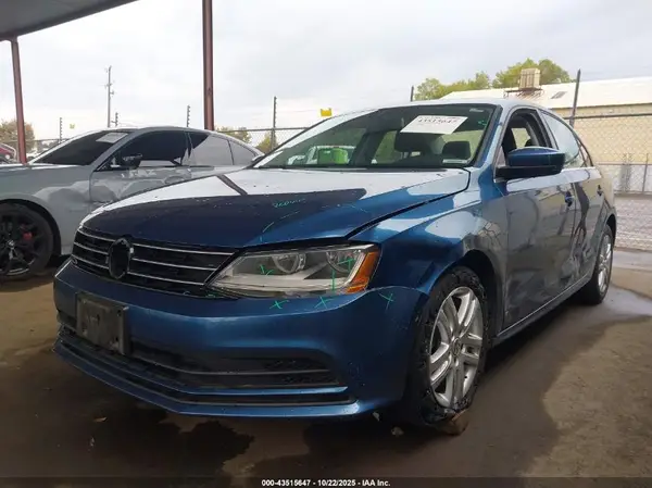 3VW2B7AJ8HM281814 2017 VOLKSWAGEN JETTA - Image 2