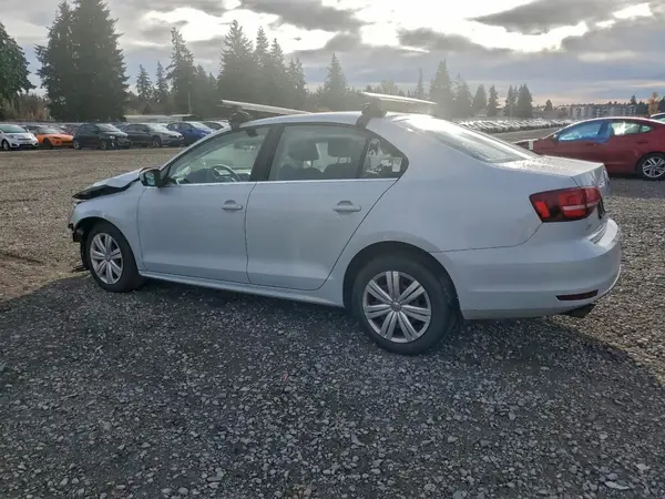 3VW2B7AJ8HM284499 2017 VOLKSWAGEN JETTA - Image 2