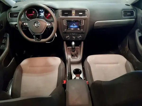 3VW2B7AJ8HM303973 2017 VOLKSWAGEN JETTA - Image 8