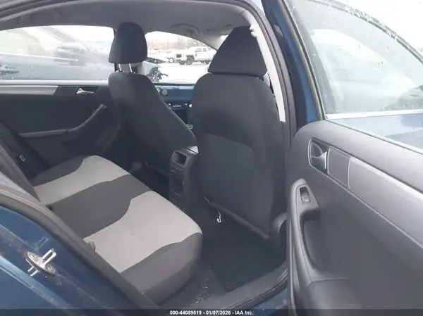 3VW2B7AJ8HM307005 2017 VOLKSWAGEN JETTA - Image 8