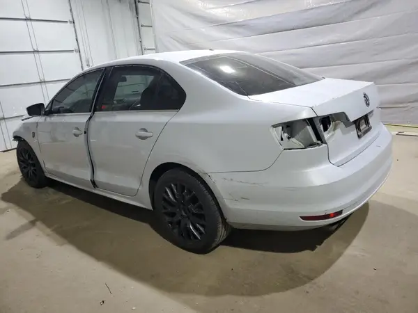 3VW2B7AJ8HM307392 2017 VOLKSWAGEN JETTA - Image 2