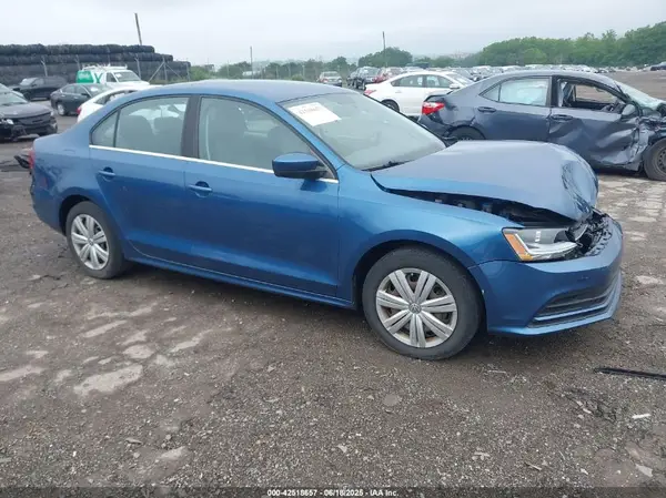 3VW2B7AJ8HM310230 2017 VOLKSWAGEN JETTA - Image 1