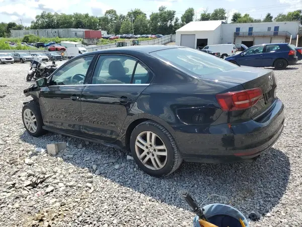 3VW2B7AJ8HM318554 2017 VOLKSWAGEN JETTA - Image 2