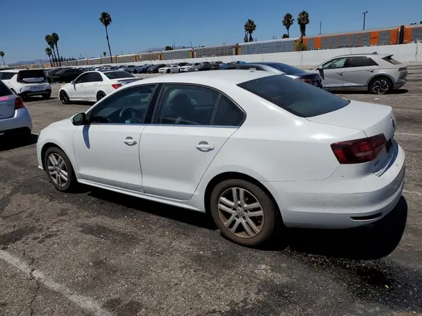 3VW2B7AJ8HM319168 2017 VOLKSWAGEN JETTA - Image 2