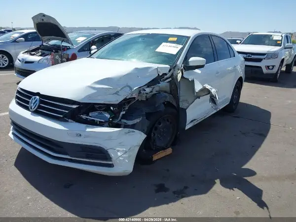 3VW2B7AJ8HM322023 2017 VOLKSWAGEN JETTA - Image 2
