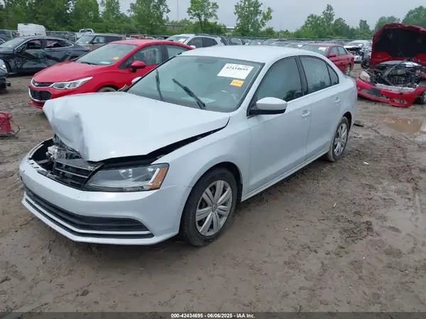 3VW2B7AJ8HM328548 2017 VOLKSWAGEN JETTA - Image 2