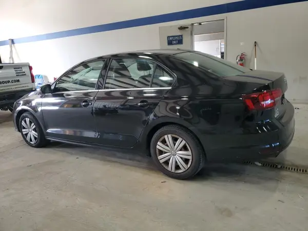 3VW2B7AJ8HM334012 2017 VOLKSWAGEN JETTA - Image 2