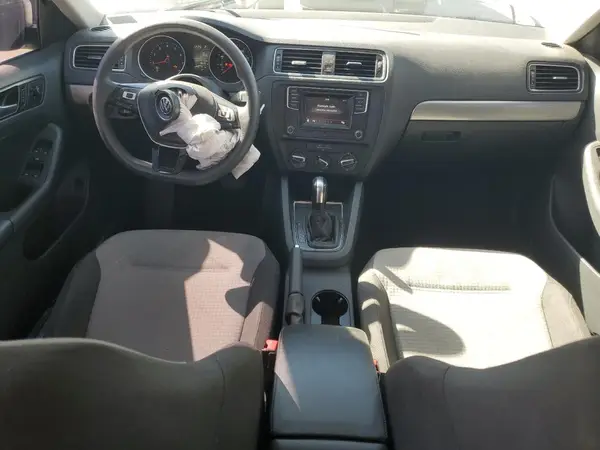 3VW2B7AJ8HM334592 2017 VOLKSWAGEN JETTA - Image 8