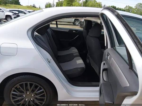 3VW2B7AJ8HM343759 2017 VOLKSWAGEN JETTA - Image 8