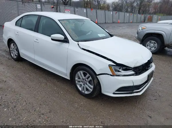 3VW2B7AJ8HM344328 2017 VOLKSWAGEN JETTA - Image 1