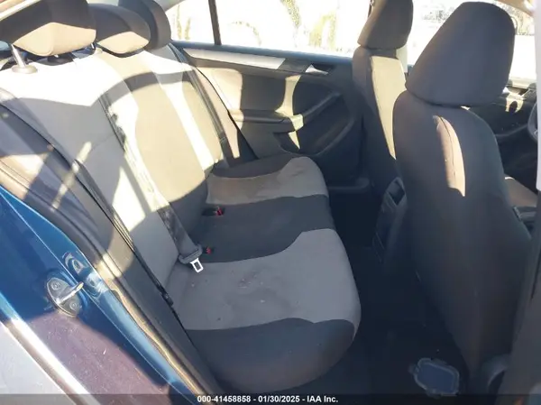 3VW2B7AJ8HM345477 2017 VOLKSWAGEN JETTA - Image 8