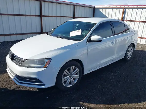 3VW2B7AJ8HM347584 2017 VOLKSWAGEN JETTA - Image 2
