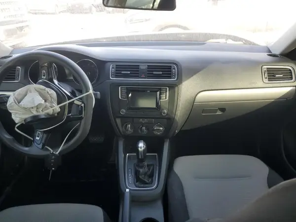 3VW2B7AJ8HM352056 2017 VOLKSWAGEN JETTA - Image 8