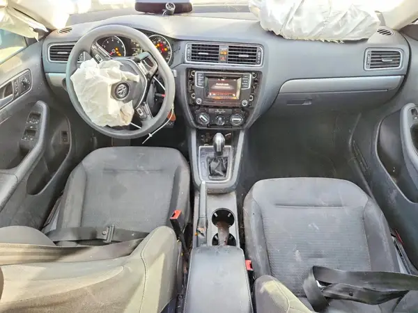 3VW2B7AJ8HM359556 2017 VOLKSWAGEN JETTA - Image 8