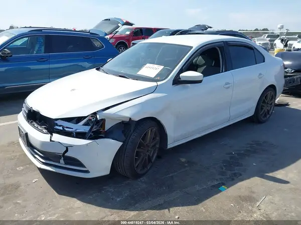 3VW2B7AJ8HM364045 2017 VOLKSWAGEN JETTA - Image 2