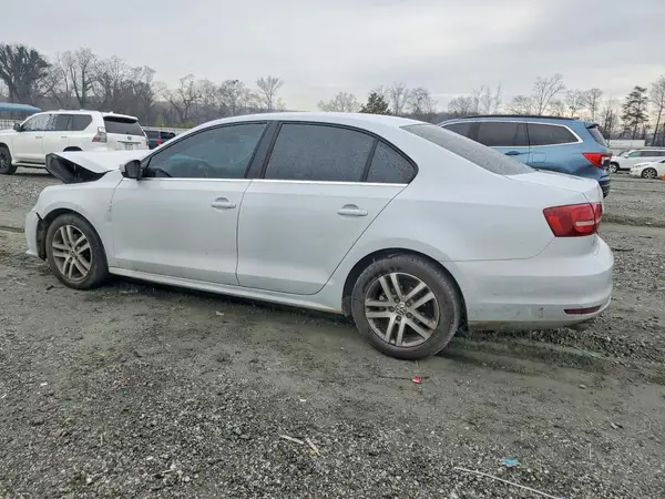3VW2B7AJ8HM365177 2017 VOLKSWAGEN JETTA - Image 2