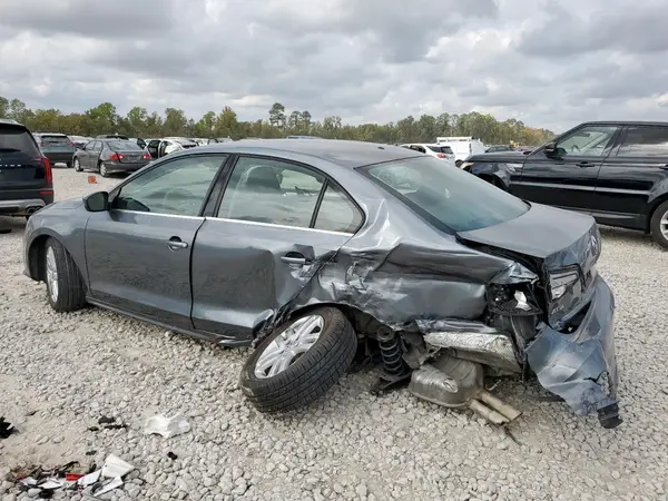 3VW2B7AJ8HM366300 2017 VOLKSWAGEN JETTA - Image 2
