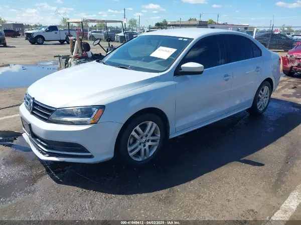 3VW2B7AJ8HM368998 2017 VOLKSWAGEN JETTA - Image 2