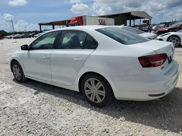 3VW2B7AJ8HM381606 2017 VOLKSWAGEN JETTA - Image 2