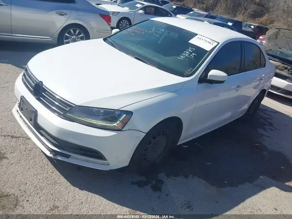 3VW2B7AJ8HM386000 2017 VOLKSWAGEN JETTA - Image 2
