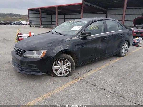 3VW2B7AJ8HM393612 2017 VOLKSWAGEN JETTA - Image 2