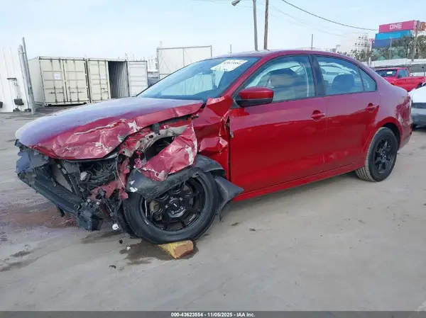 3VW2B7AJ8JM204009 2018 VOLKSWAGEN JETTA - Image 2