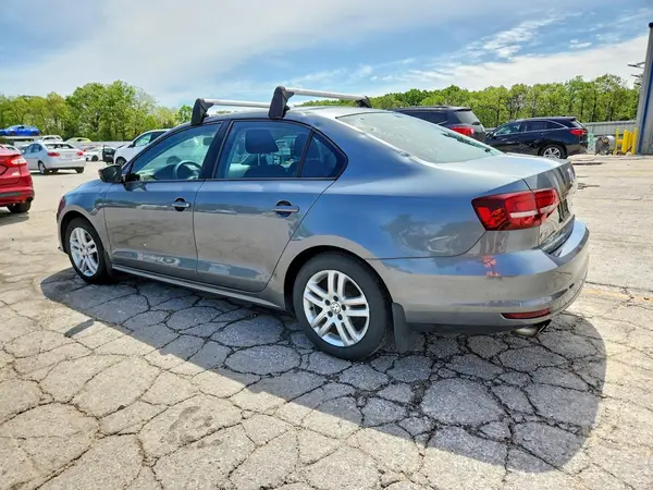 3VW2B7AJ8JM220730 2018 VOLKSWAGEN JETTA - Image 2