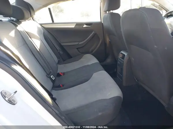 3VW2B7AJ8JM230576 2018 VOLKSWAGEN JETTA - Image 8