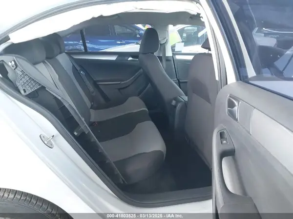 3VW2B7AJ8JM241996 2018 VOLKSWAGEN JETTA - Image 8
