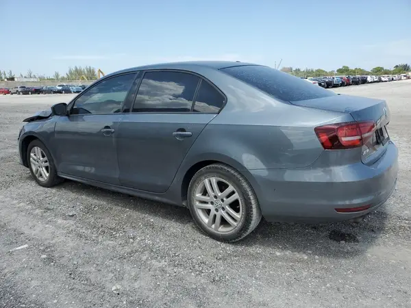 3VW2B7AJ8JM244574 2018 VOLKSWAGEN JETTA - Image 2