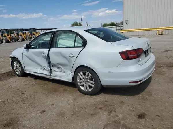 3VW2B7AJ8JM245532 2018 VOLKSWAGEN JETTA - Image 2