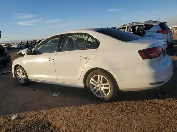 3VW2B7AJ8JM261083 2018 VOLKSWAGEN JETTA - Image 2